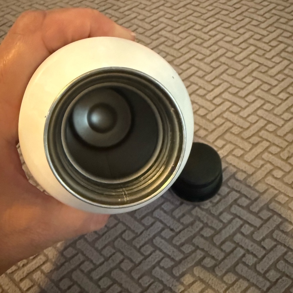 Corkcicle Classic White Metal Bottle - Picture 5 of 5